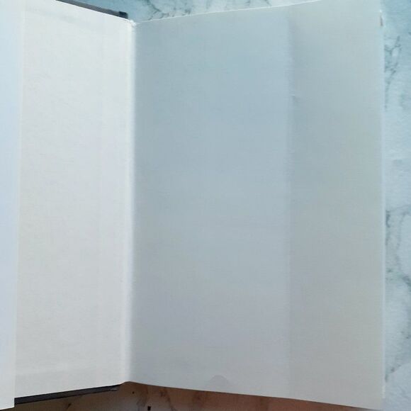 Grit: The Power of Passion and Perseverance by Angela Duckworth - Picture 5 of 7